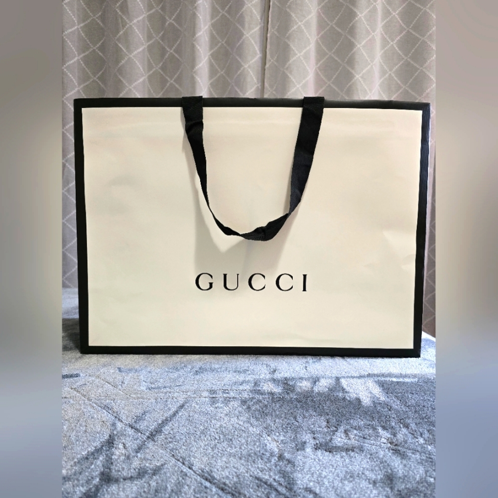 Gucci Paper Bag 21.5" x 15.5" x 8"